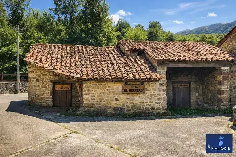 Vista exterior de Casa o chalet en venta en Teverga