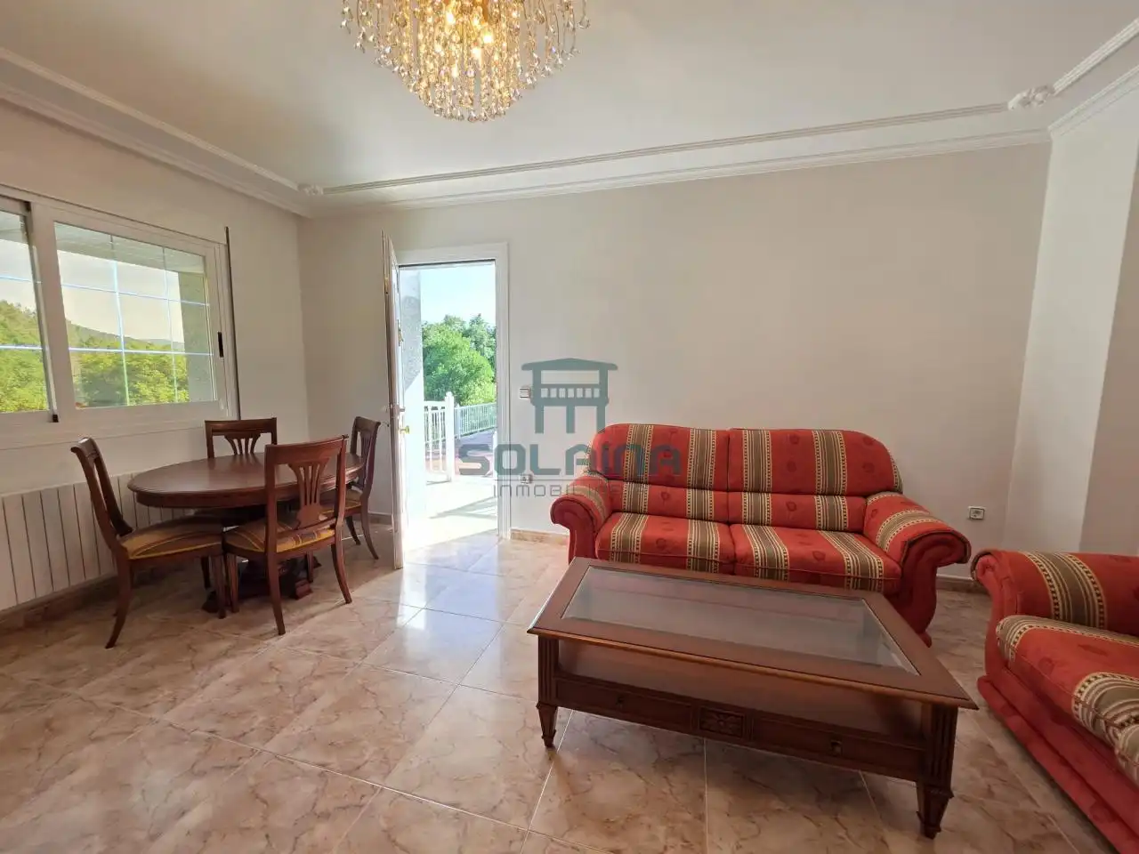 Sala de estar de Casa o chalet en venta en A Merca   con Calefacción, Jardín privado y Terraza