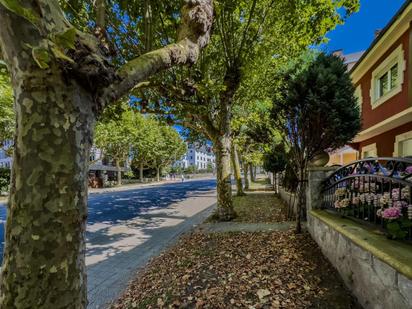 Vista exterior de Pis en venda en Santander amb Terrassa i Balcó