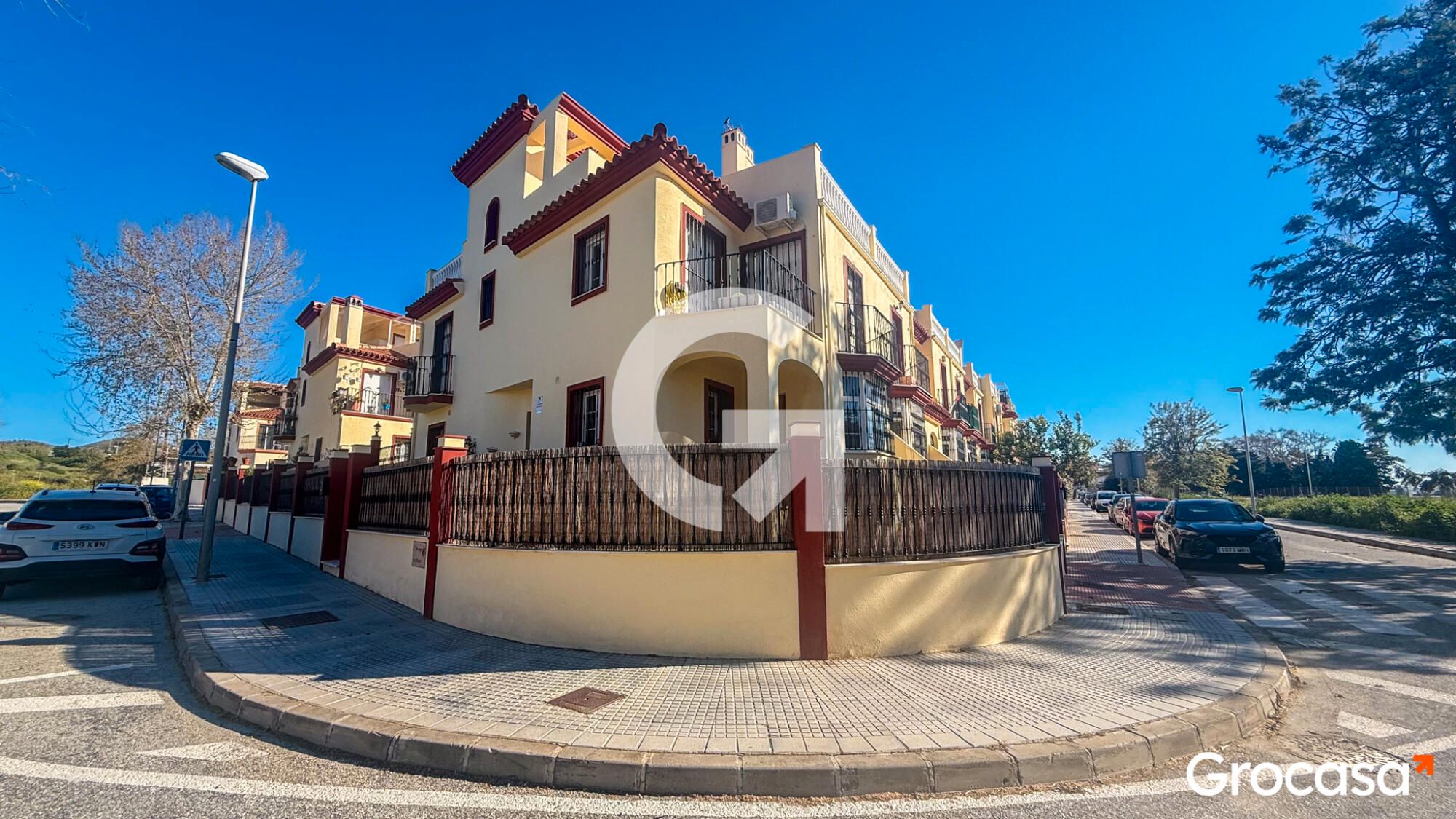 Vista exterior de Casa adosada en venda en Vélez-Málaga amb Aire condicionat, Calefacció i Jardí privat