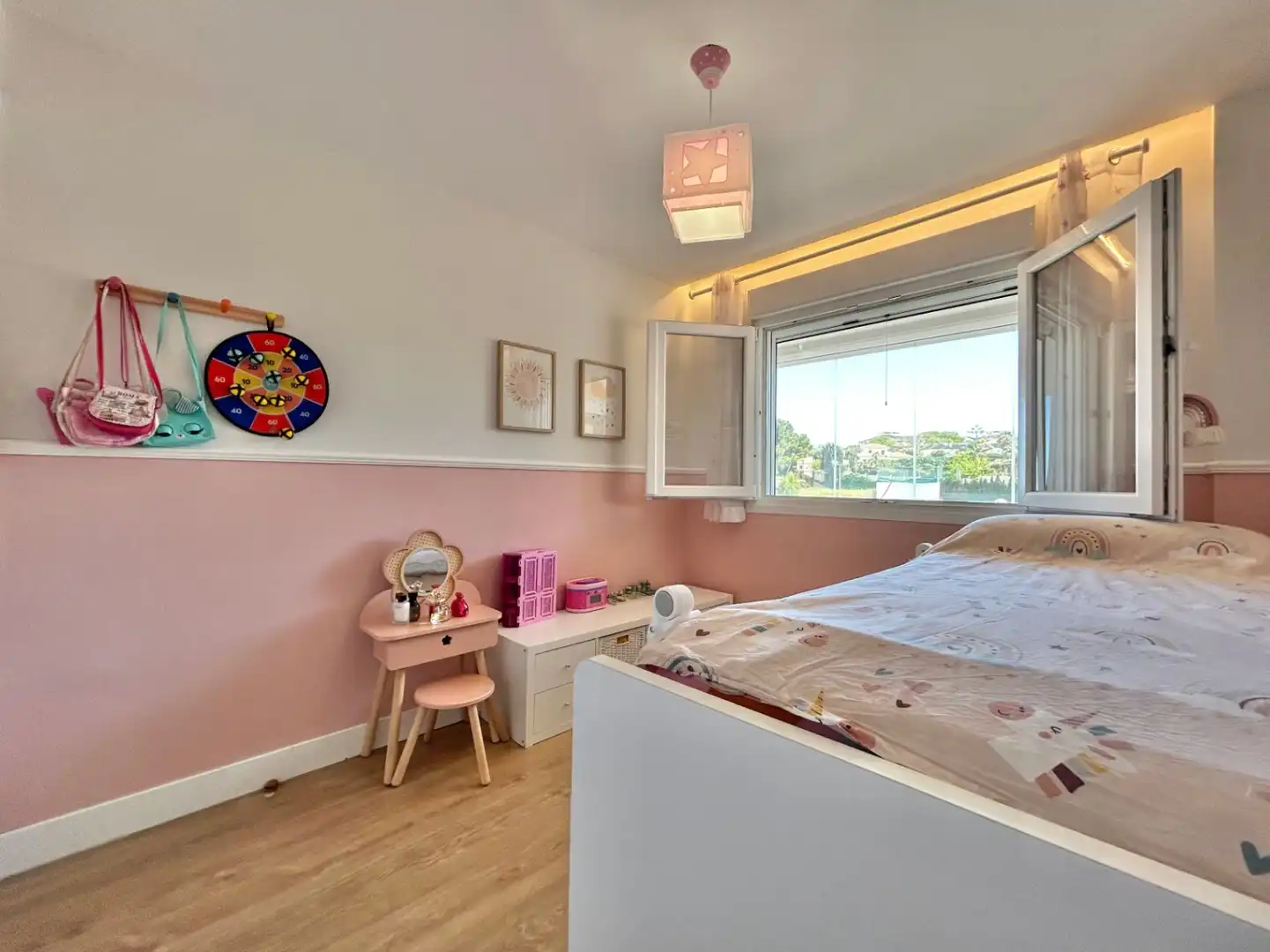 Bedroom of Apartments for sale in Málaga  with Air Conditioner, Terrace and Storage room