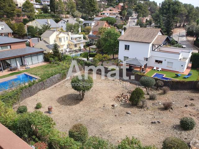 Terreno residencial en Venta en DOCTOR JOSEP MARIA TARRUELLA en Pallejà