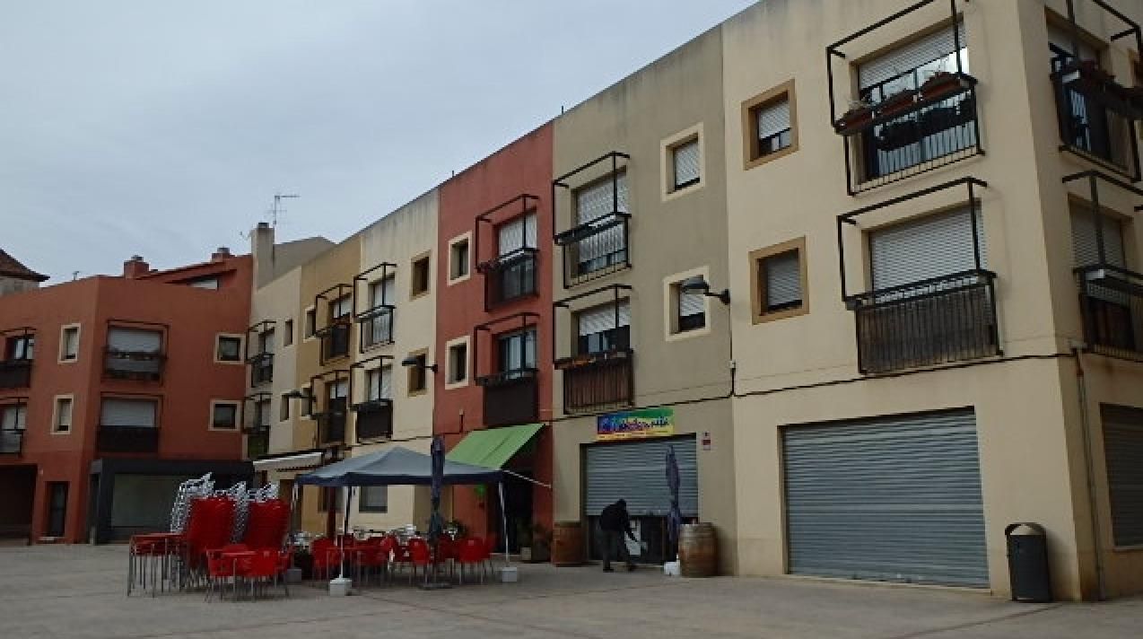 Vista exterior de Pis en venda en Vinyols i els Arcs amb Jardí privat, Terrassa i Balcó