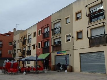 Pis amb balcó en venda a Vinyols i els Arcs