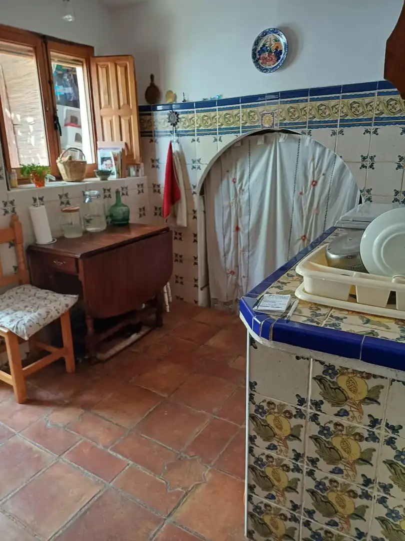 Cuina de Casa o xalet en venda en Sella amb Jardí privat
