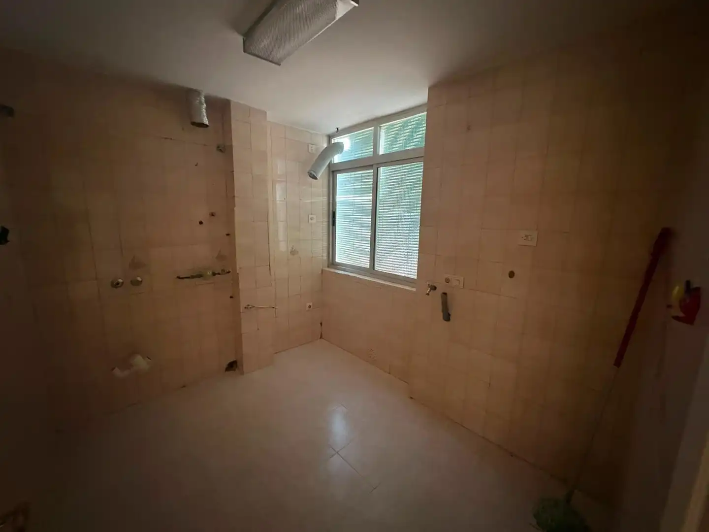 Bany de Pis en venda en Granada