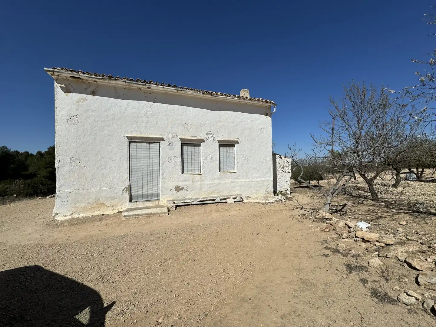 Vista exterior de Finca rústica en venda en Villena amb Moblat