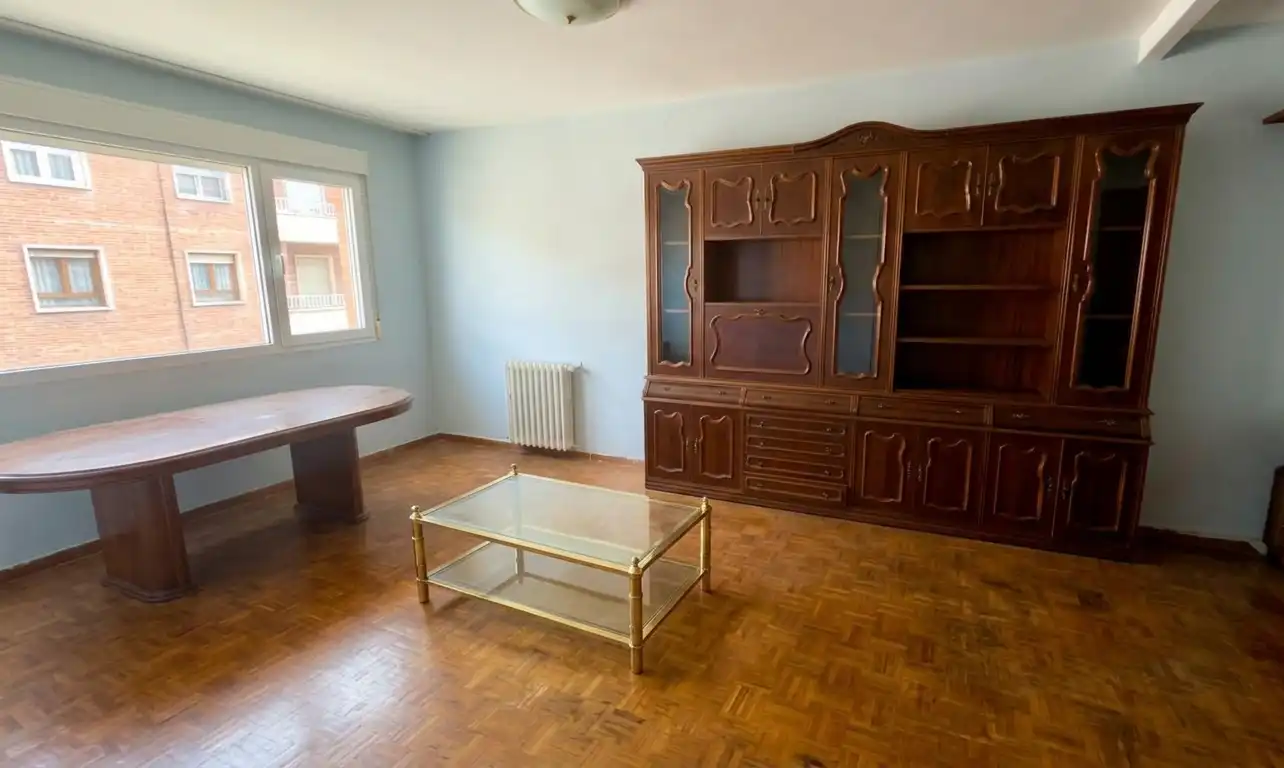 Sala de estar de Piso en venta en Villablino con Balcón y Alarma