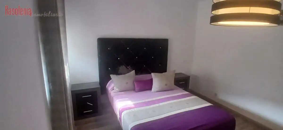 Habitación de Piso en venta en Cambre  con Calefacción, Trastero y Amueblado
