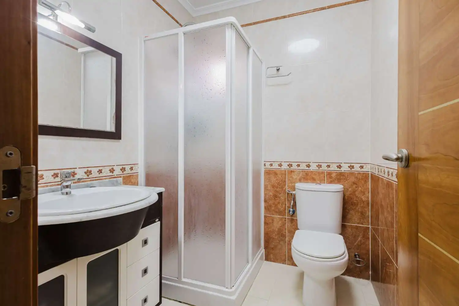 Bathroom of Houses for sale in Torrevieja  with Air Conditioner, Heating and Terrace