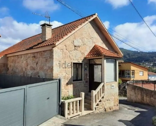 Vista exterior de Casa o xalet en venda en Vigo  amb Balcó