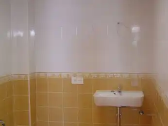 Badezimmer von Geschaftsraum zum Verkauf in Bormujos mit Klimaanlage