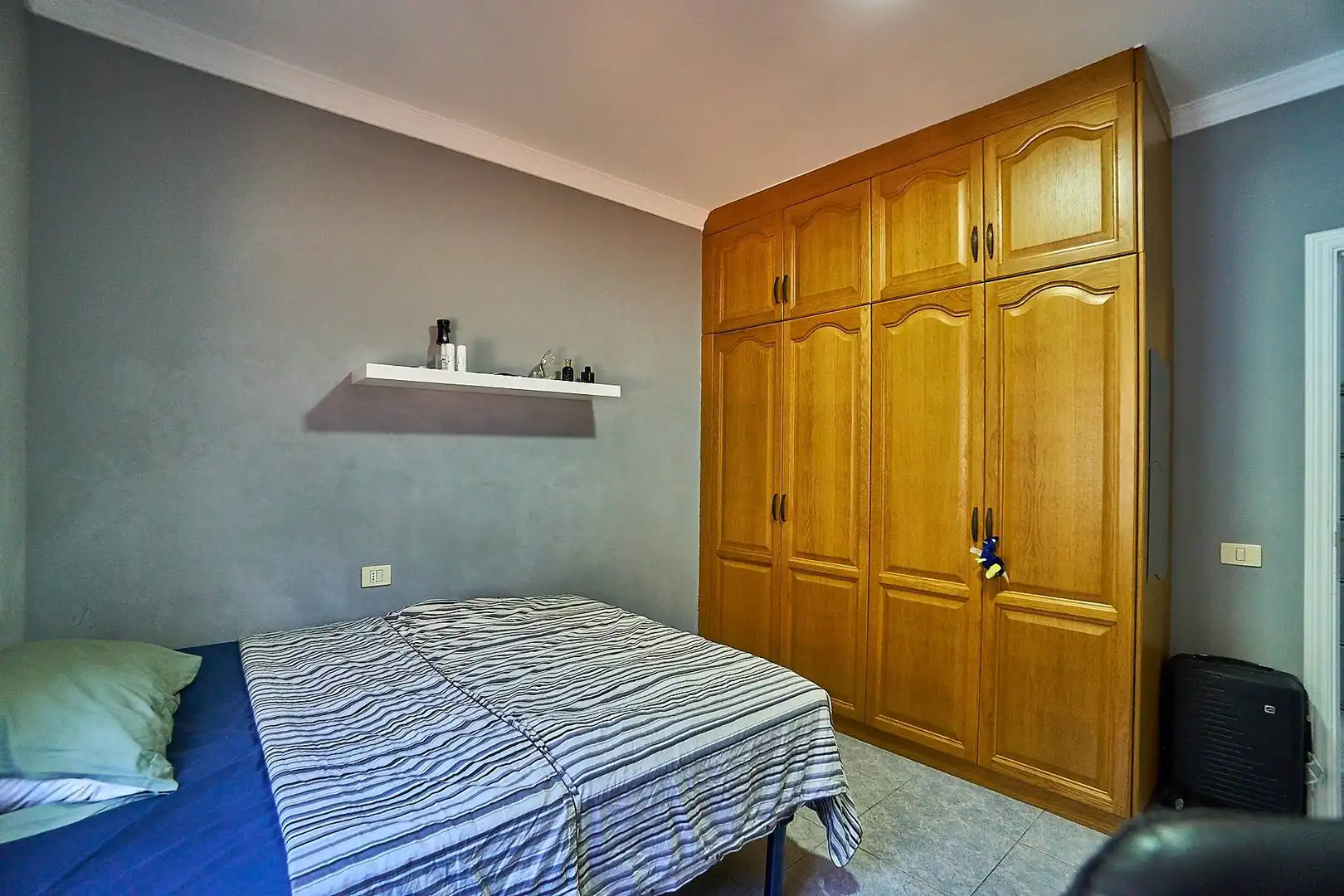 Dormitori de Casa adosada en venda en Las Palmas de Gran Canaria amb Jardí privat, Terrassa i Traster