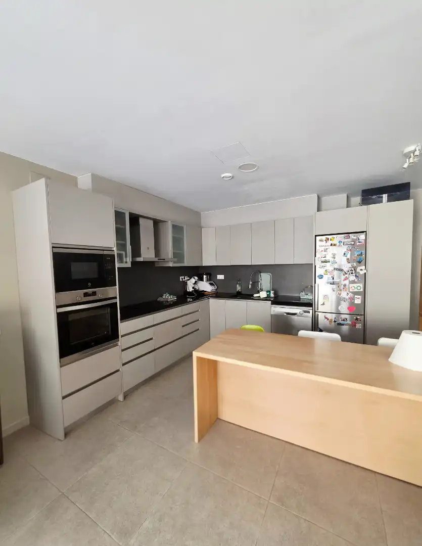 Cocina de Casa adosada en venta en Terrassa con Aire acondicionado, Calefacción y Parquet