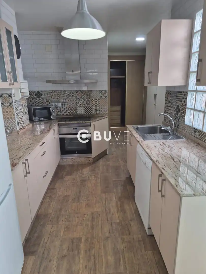 Cuina de Casa o xalet en venda en Murcia amb Aire condicionat, Calefacció i Terrassa
