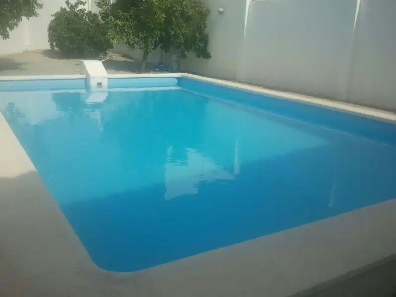 Schwimmbecken von Einfamilien-Reihenhaus zum Verkauf in Villafranca de Córdoba mit Klimaanlage, Möbliert und Ofen