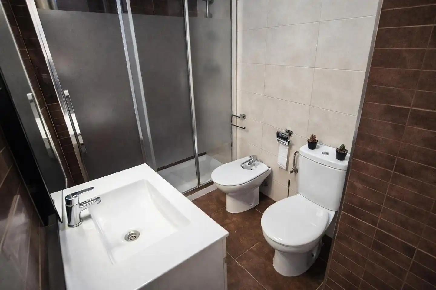 Baño de Piso en venta en Elche / Elx con Balcón