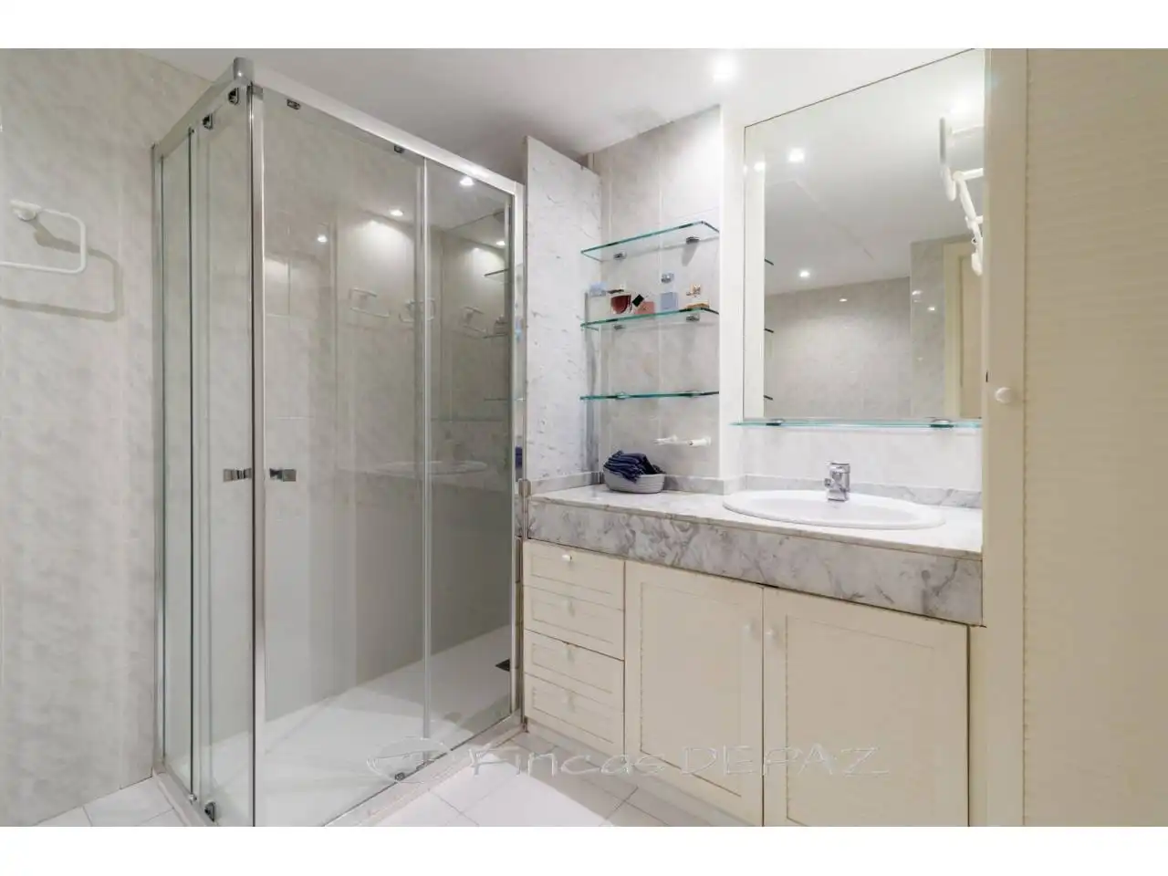Bathroom of Detached homes for sale in Gavà  with Air Conditioner, Heating and Private garden