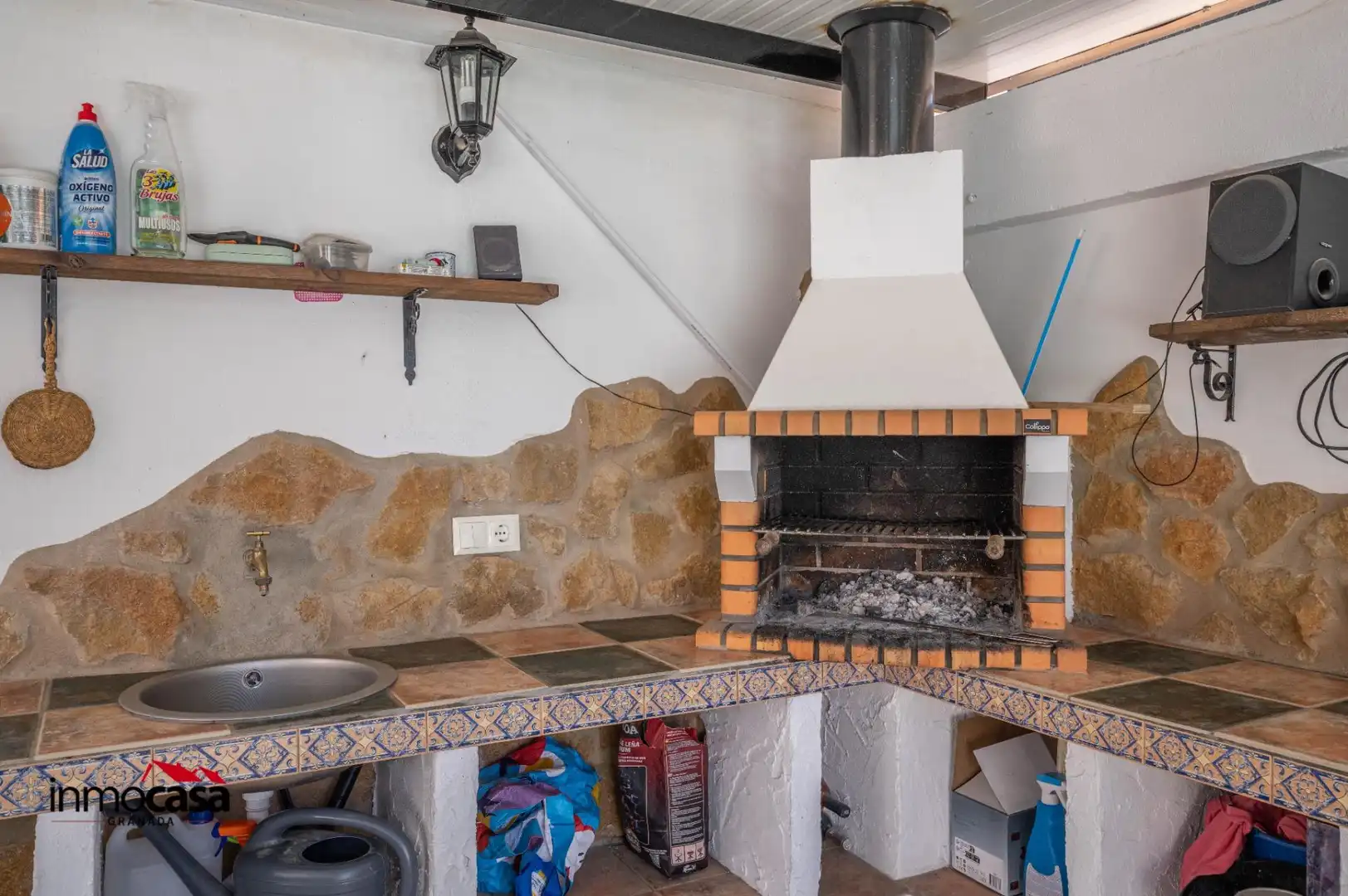 Cocina de Casa adosada en venta en Jun con Aire acondicionado, Jardín privado y Piscina