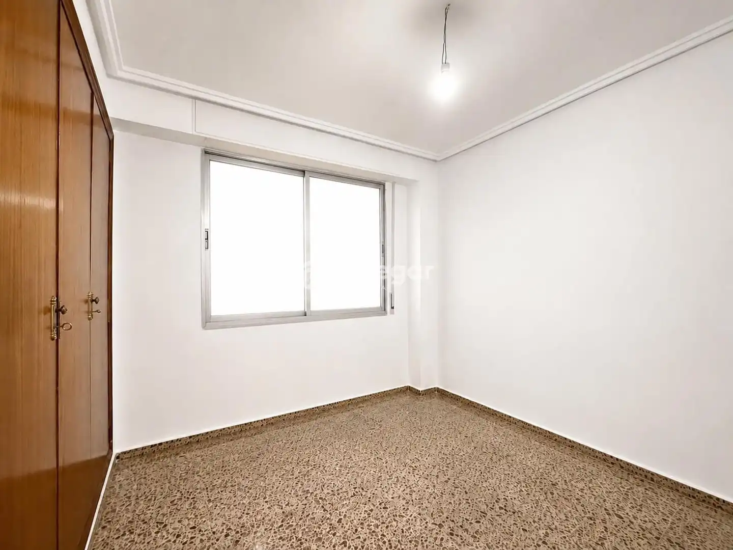Habitación de Piso en venta en Valencia con Terraza, Horno y Balcón