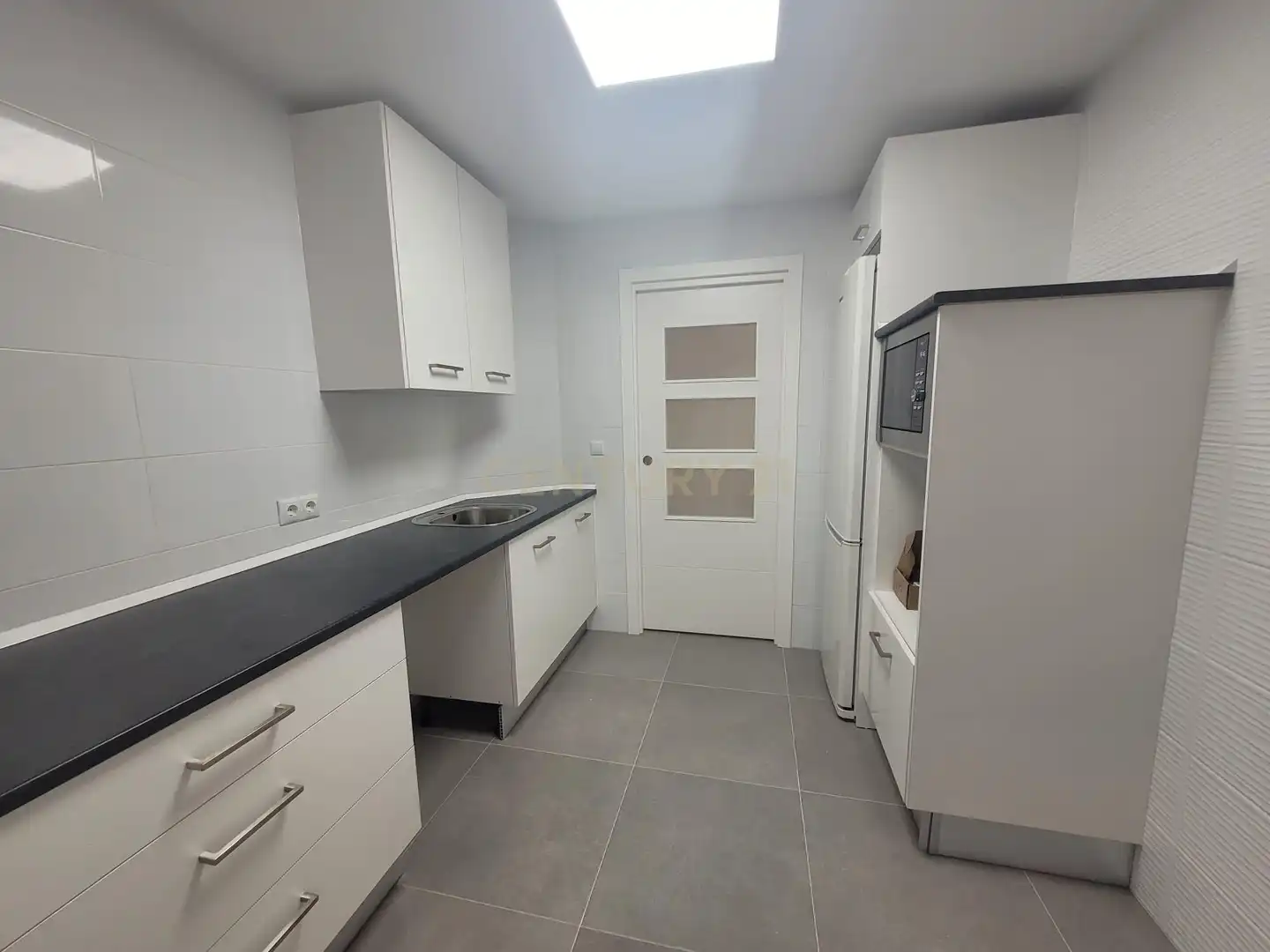 Flat for sale in Calle Comarca de la Serena, Cáceres‎, Spain, 4, La Cañada