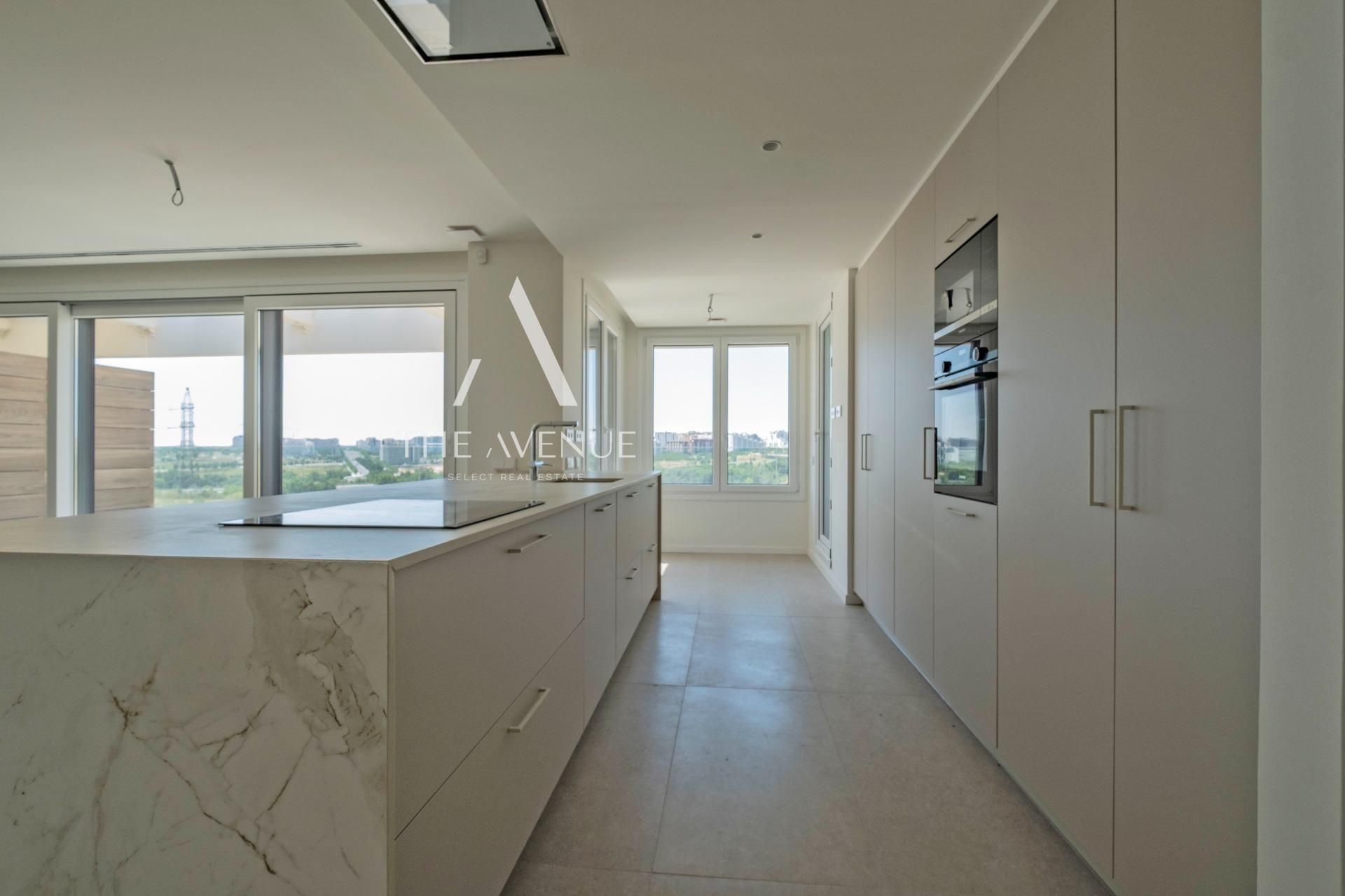 Kitchen of Attic for sale in La Moraleja  with Air Conditioner, Heating and Private garden