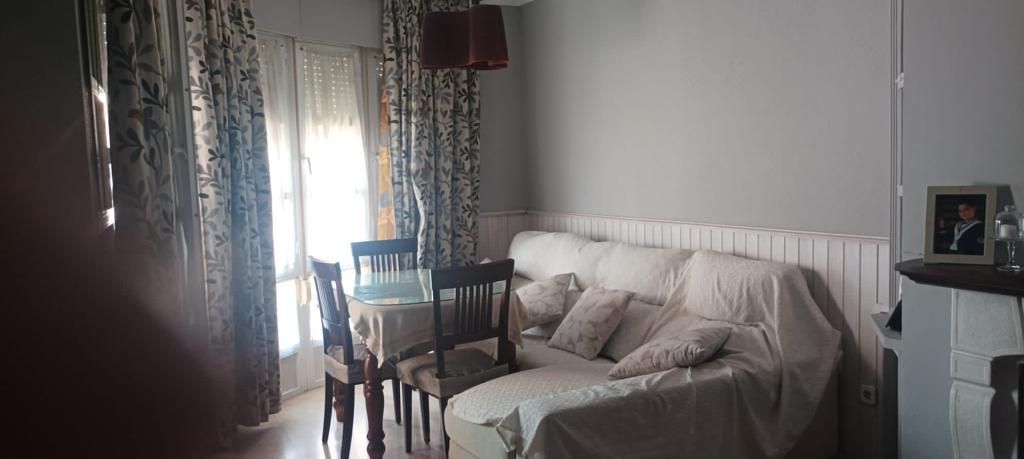 Dormitori de Casa o xalet en venda en Lucena amb Aire condicionat, Jardí privat i Terrassa