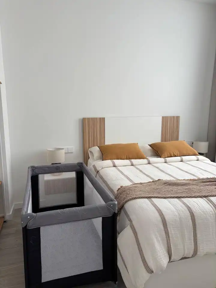Bedroom of Flat for rent in Leganés  with Air Conditioner, Furnished and Internet