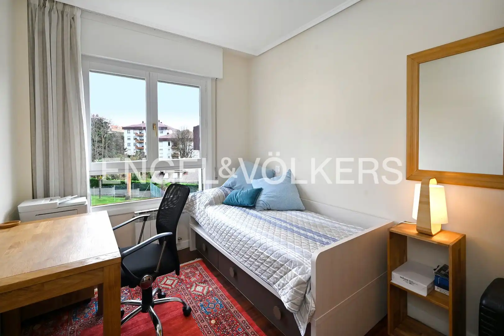 Schlafzimmer von Wohnung zum Verkauf in Santander mit Heizung, Privatgarten und Abstellraum
