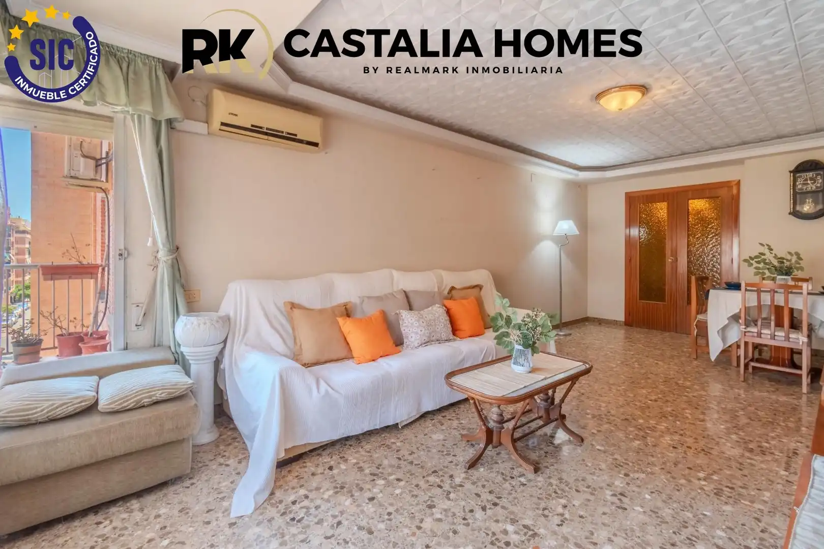 Vista exterior de Piso en venta en Castellón de la Plana / Castelló de la Plana con Amueblado y Balcón