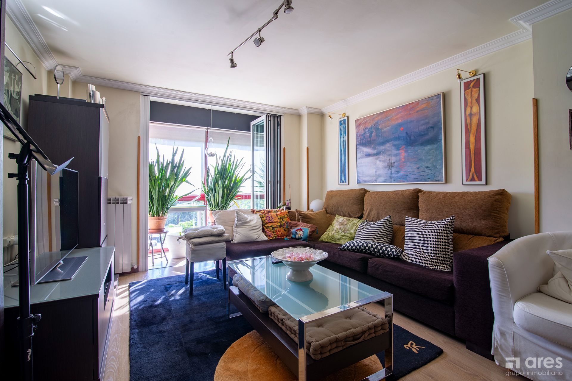 Flat for sale in Ronda de Segovia, Imperial