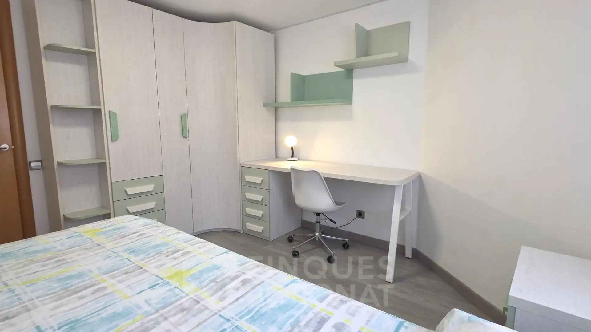 Schlafzimmer von Wohnung zur Miete in Tarragona mit Klimaanlage, Heizung und Terrasse