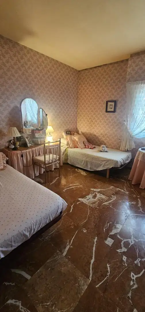 Dormitori de Casa o xalet en venda en Mutxamel amb Jardí privat, Piscina i Moblat