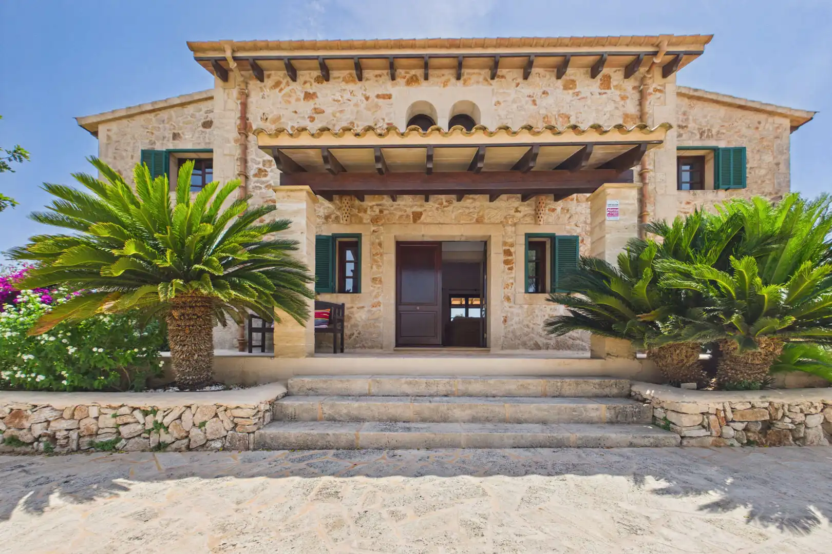 Vista exterior de Finca rústica en venda en Santanyí amb Aire condicionat, Calefacció i Terrassa