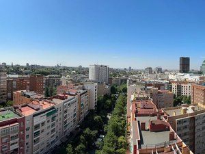 Exterior view of Attic for sale in  Madrid Capital  with Air Conditioner, Heating and Private garden