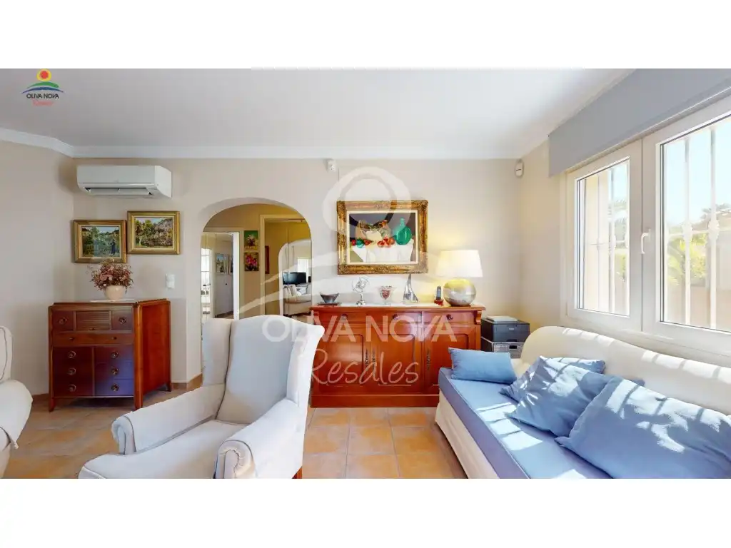 Sala de estar de Casa o chalet en venta en Oliva con Jardín privado