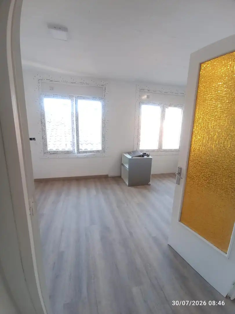 Flat for sale in Carrer d'Alpens