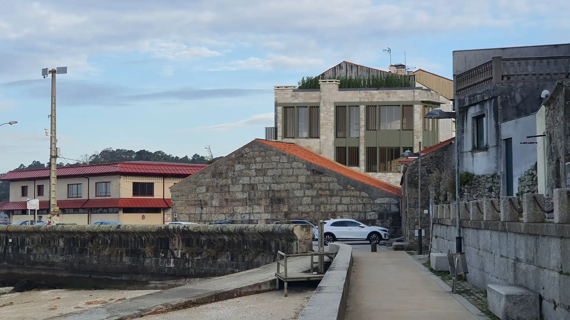 Vista exterior de Casa o xalet en venda en Vilagarcía de Arousa amb Terrassa i Balcó