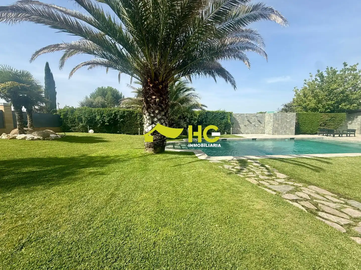 Jardín de Estudio de alquiler en Villaviciosa de Odón con Aire acondicionado, Calefacción y Amueblado