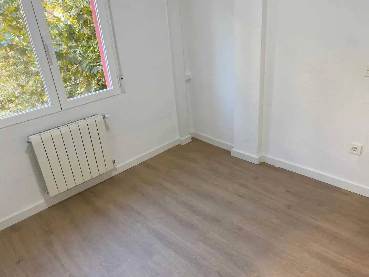 Bedroom of Flat for sale in El Perchel