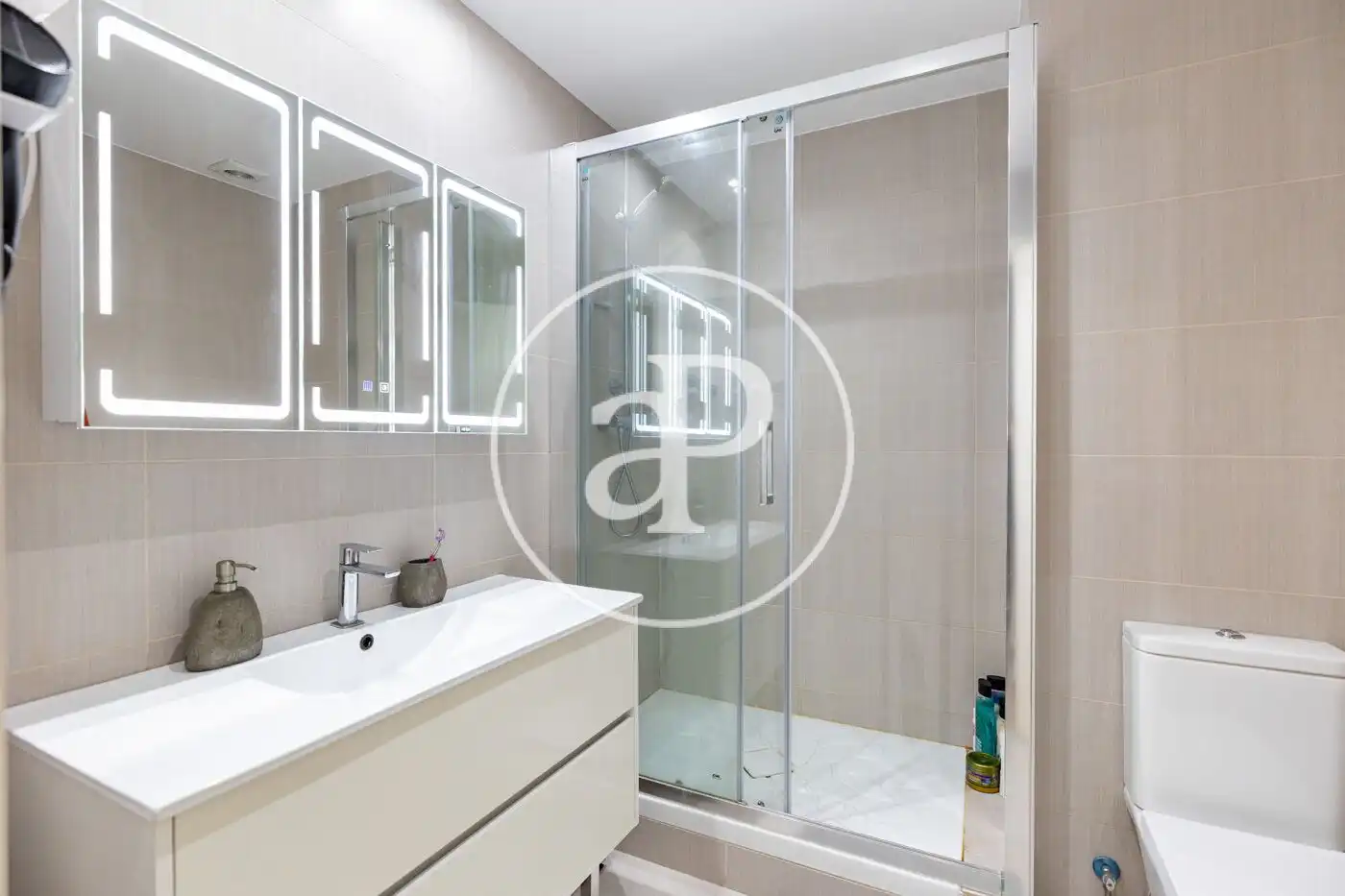 Baño de Piso en venta en Sant Martí