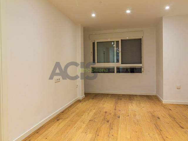 Piso en Venta en Calle Miguel Paredes en Carcaixent