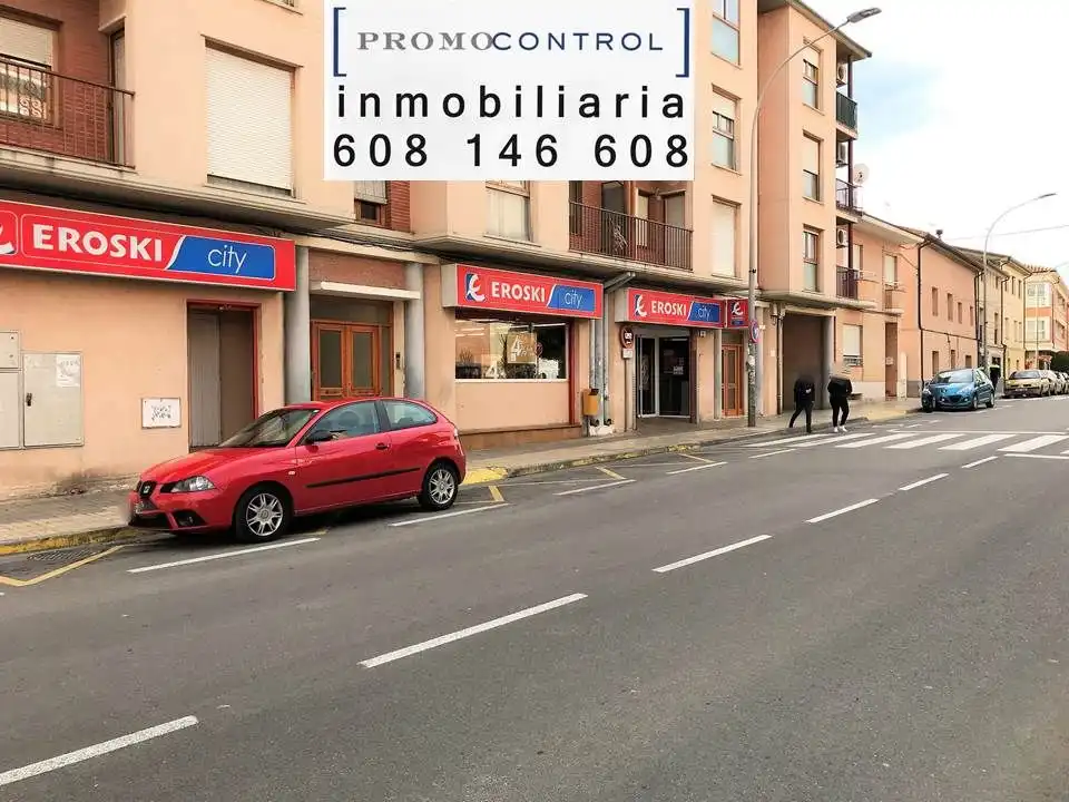 Local comercial de lloguer a Zuera, imagen 2