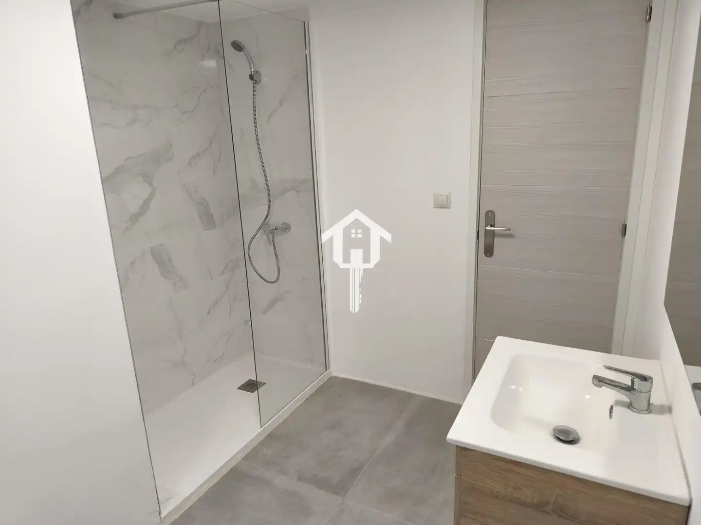 Bathroom of Flat for sale in Alicante / Alacant  with Balcony