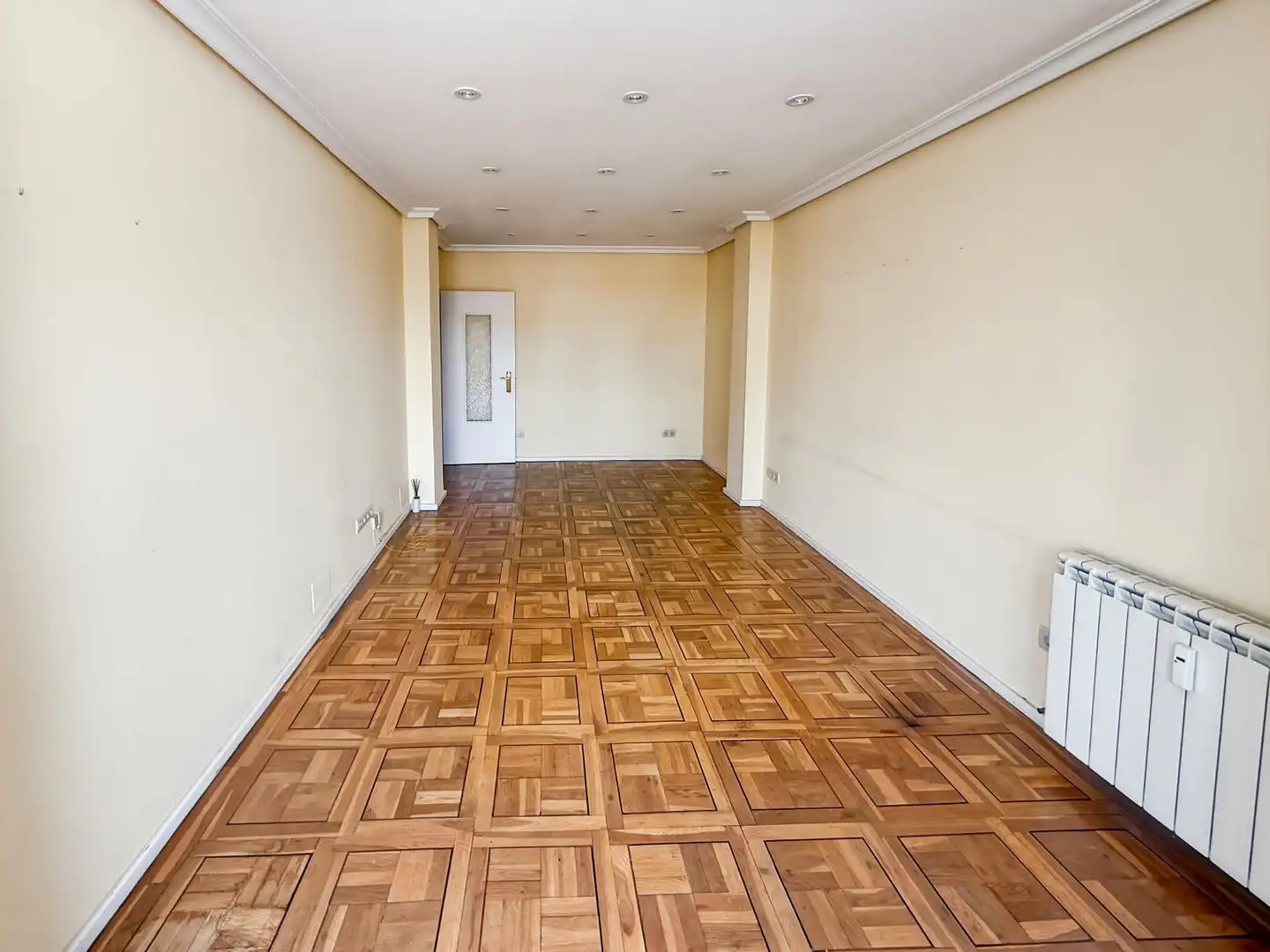 Piso de alquiler en Madrid con Calefacción y Parquet