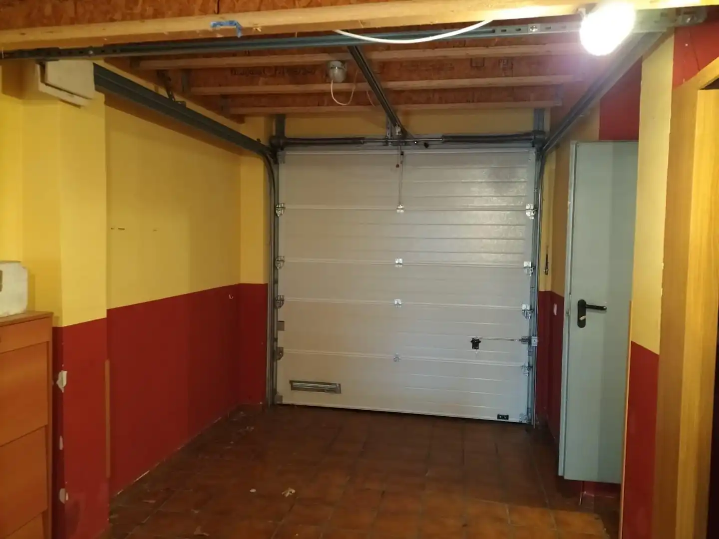 Parking de Casa adosada en venta en Grijota con Calefacción, Jardín privado y Terraza