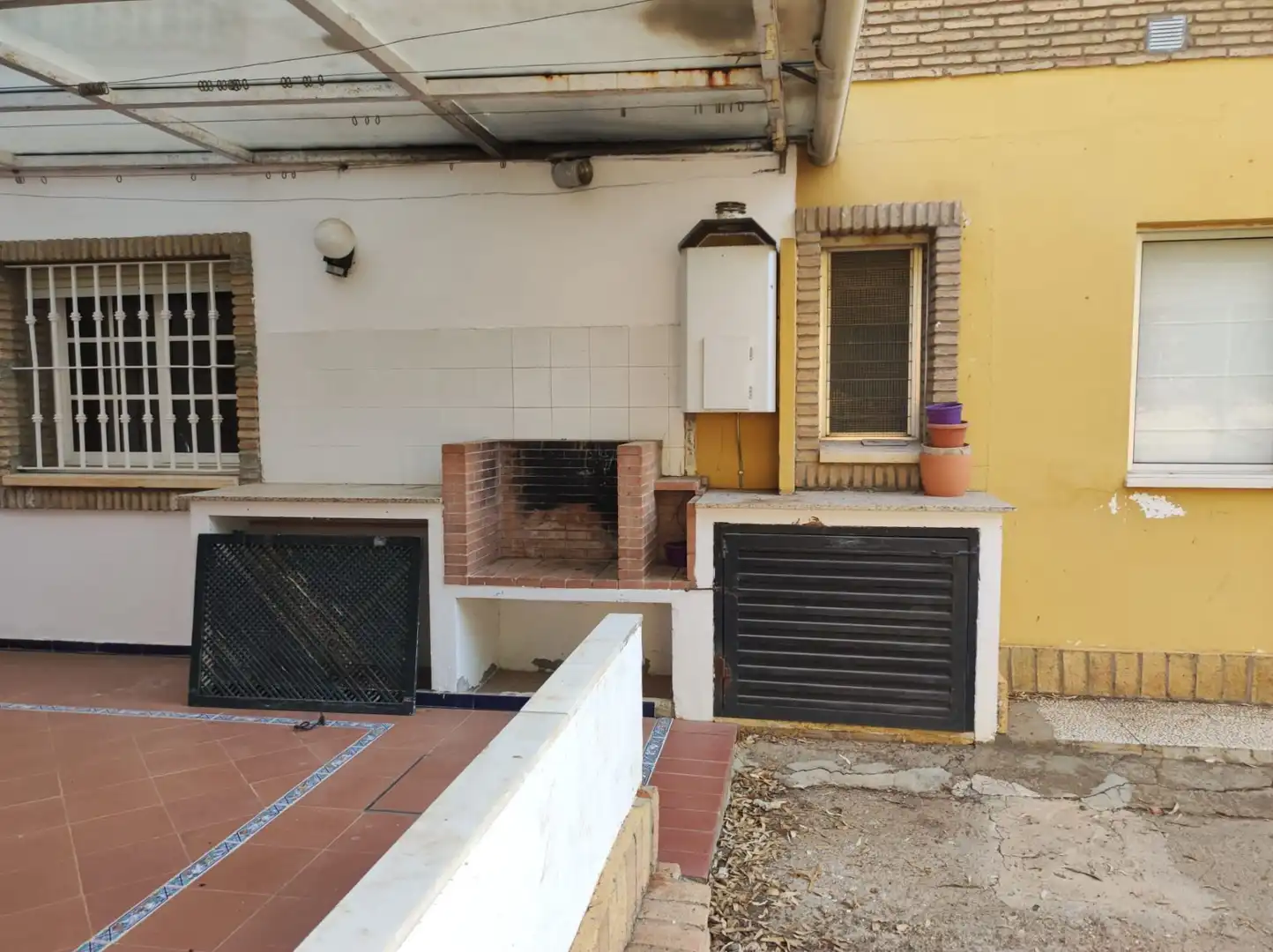 Terrace of Houses for sale in Bollullos de la Mitación  with Air Conditioner, Heating and Private garden