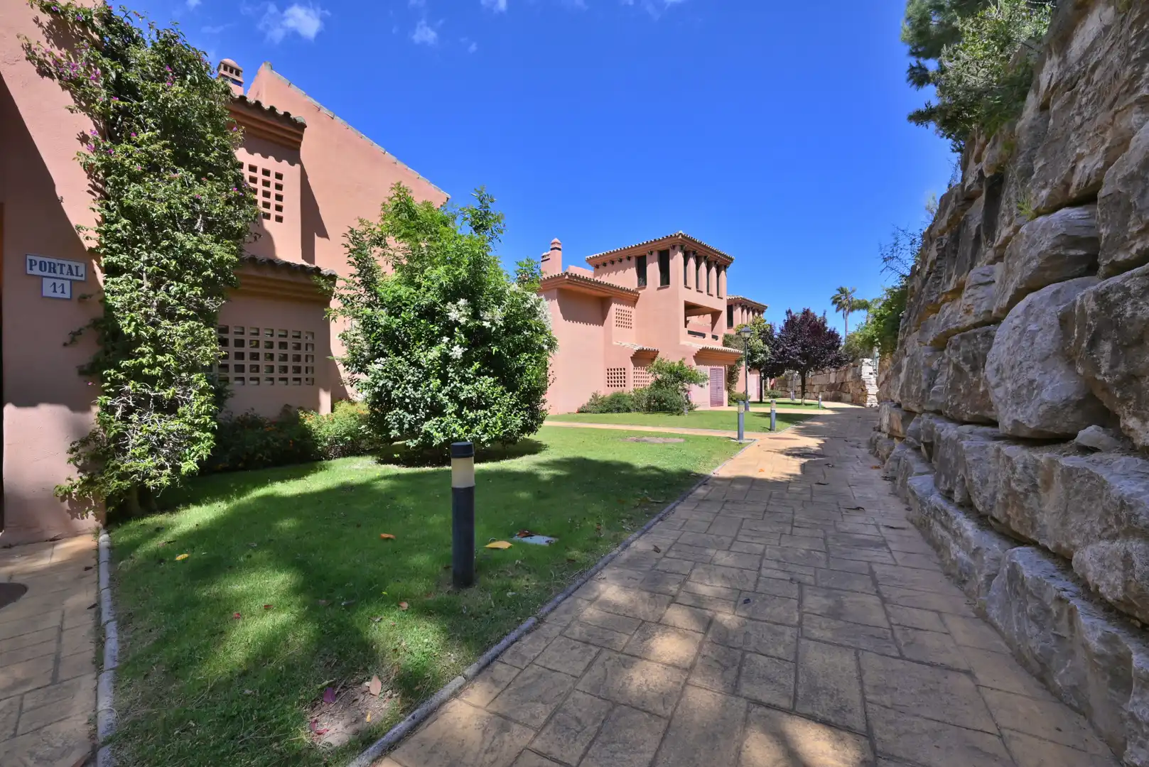 Jardín de Ático en venta en Ojén con Aire acondicionado, Terraza y Trastero