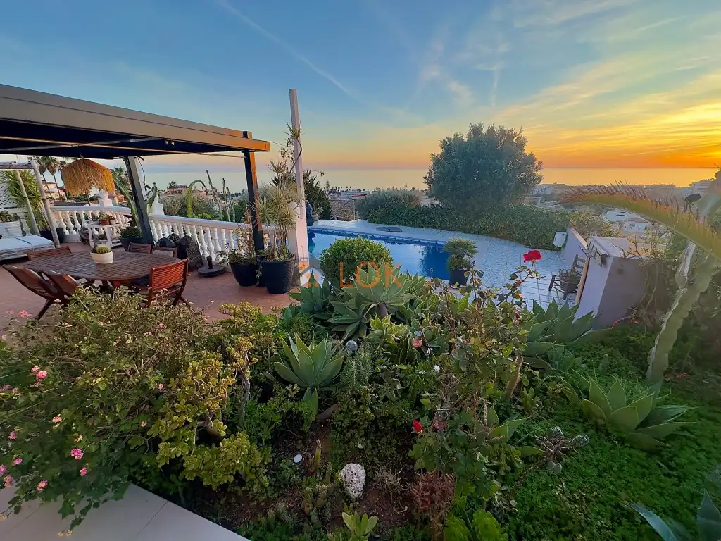 Jardí de Casa o xalet en venda en Rincón de la Victoria