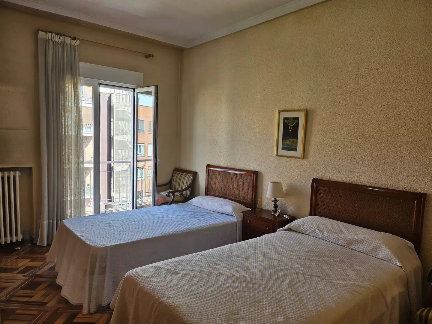 Bedroom of Flat for rent in Madrid  with Air Conditioner, Heating and Furnished